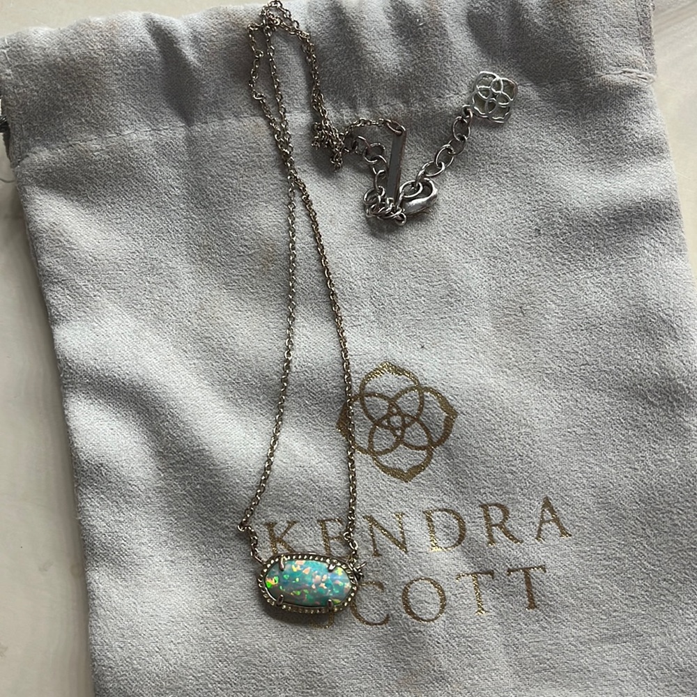COPY - Kendra Scott necklace